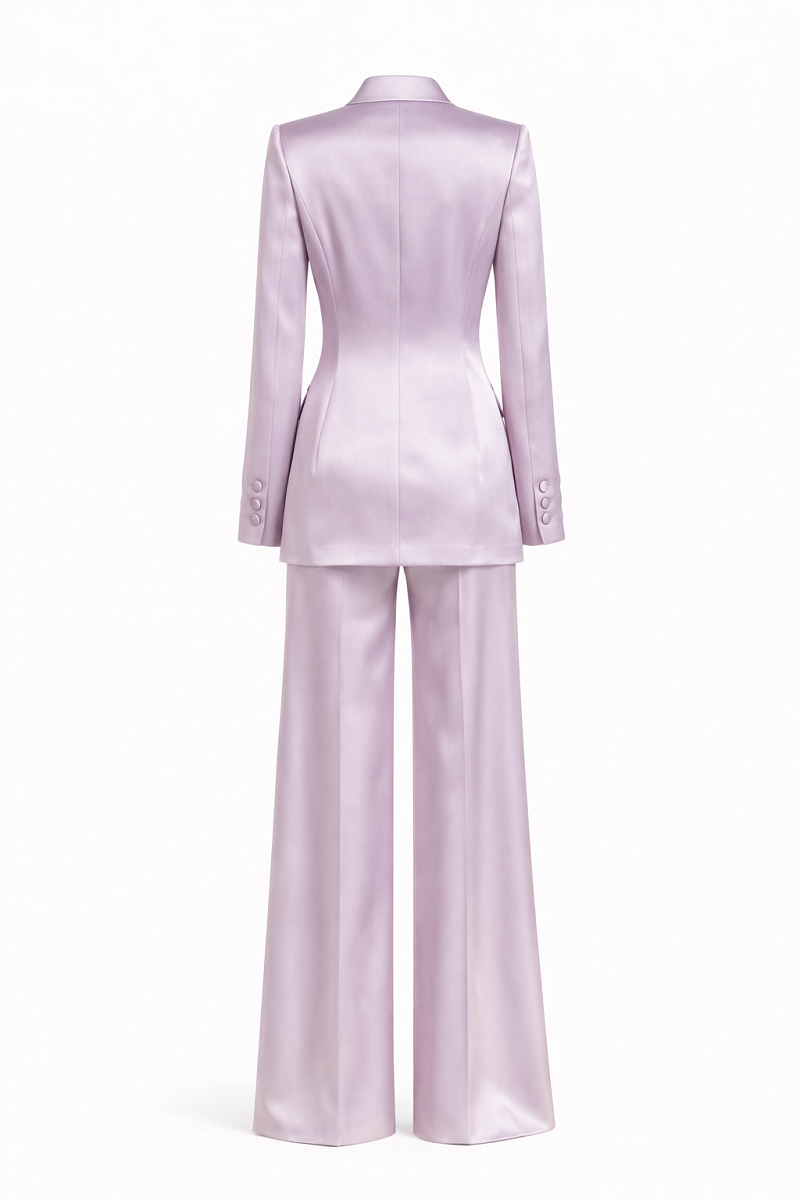 Атласный костюм