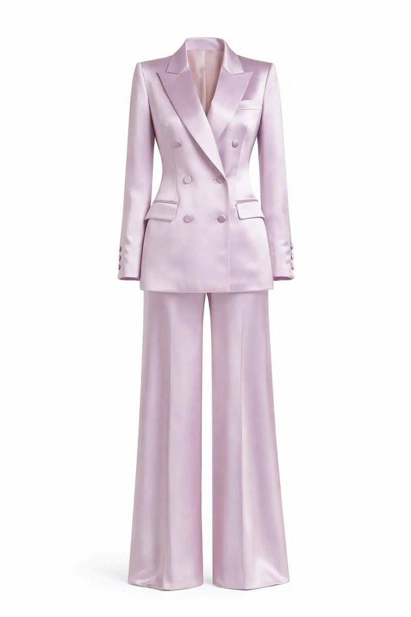 Атласный костюм